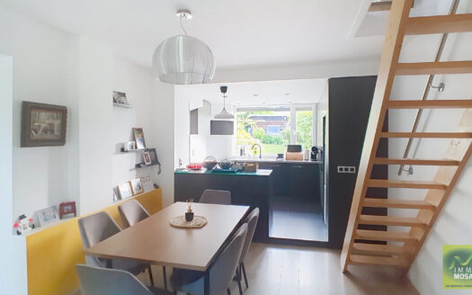 Maison 3 façades 2 chambres + bureau, avec garage et jardin